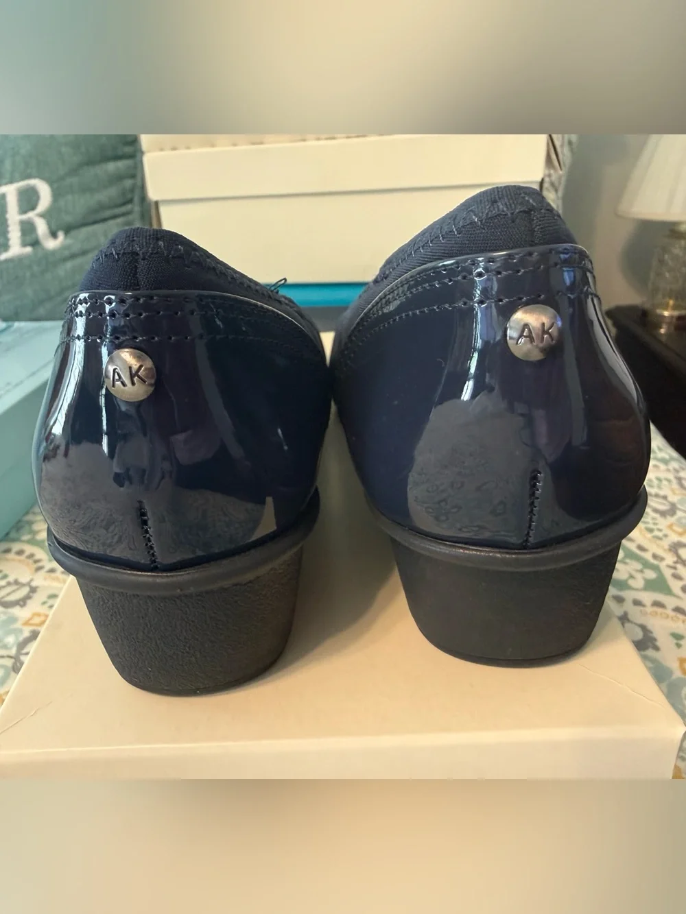 NWT Anne Klein Wisher Navy Wedges 9